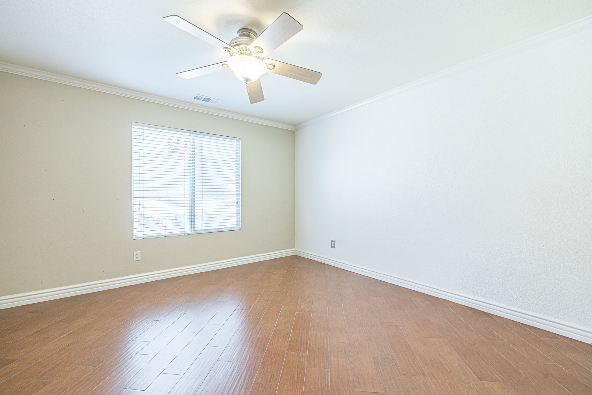 25-web-or-mls-AVOH--32